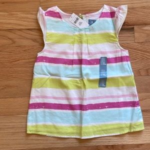 Gap Kids Short Flutter Sleeve Top - size 5Y